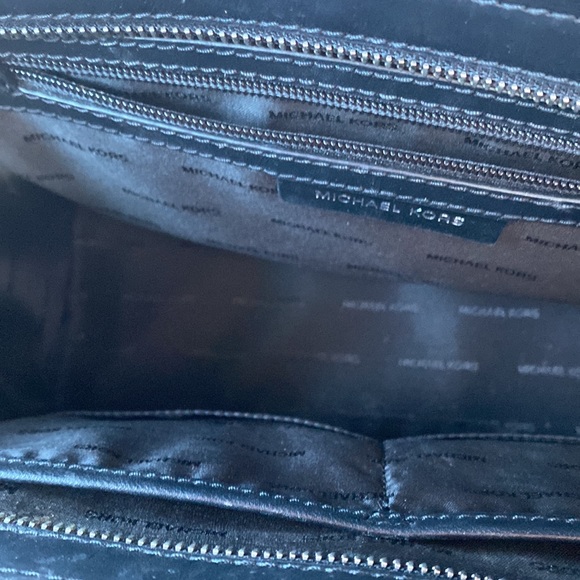 3 Michael Kors bags Selma satchel purses w/  3 covers/ snake ,blk /white… - Picture 10 of 16